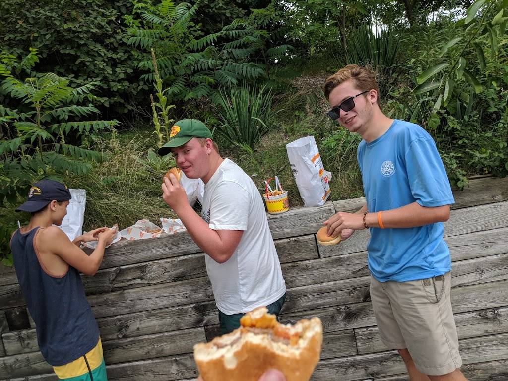 Fast Eddies | restaurant | 83 Queensway E, Simcoe, ON N3Y 4M5, Canada | 5194283278 OR +1 519-428-3278