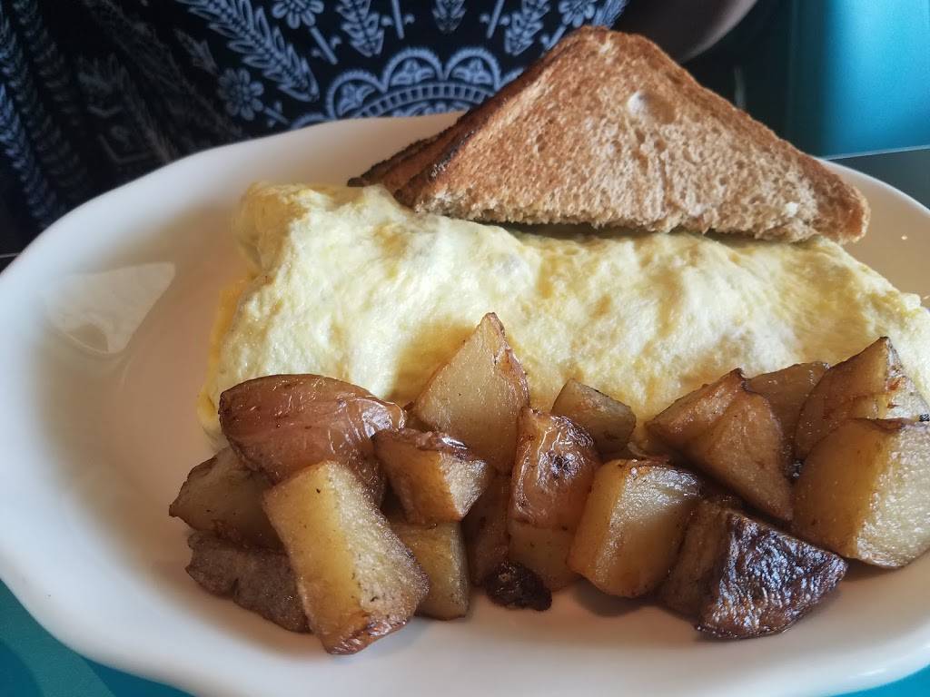 33 All American Diner | restaurant | 33 Pond St, Ashland, MA 01721, USA | 5088617479 OR +1 508-861-7479