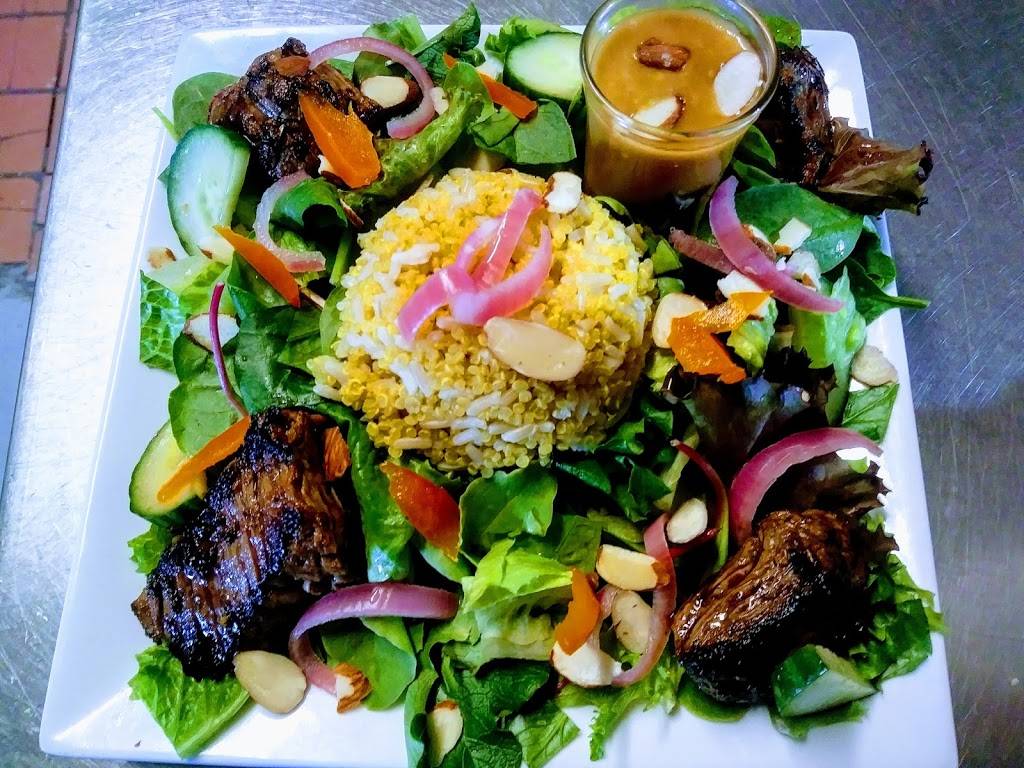 Christophers Cafe & Catering | restaurant | 4807, 2 Lewis St, Lynn, MA 01902, USA | 7815962200 OR +1 781-596-2200