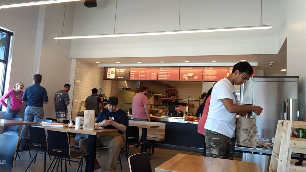 Chipotle Mexican Grill | restaurant | 11638 Clifton Blvd, Cleveland, OH 44102, USA | 2169612491 OR +1 216-961-2491