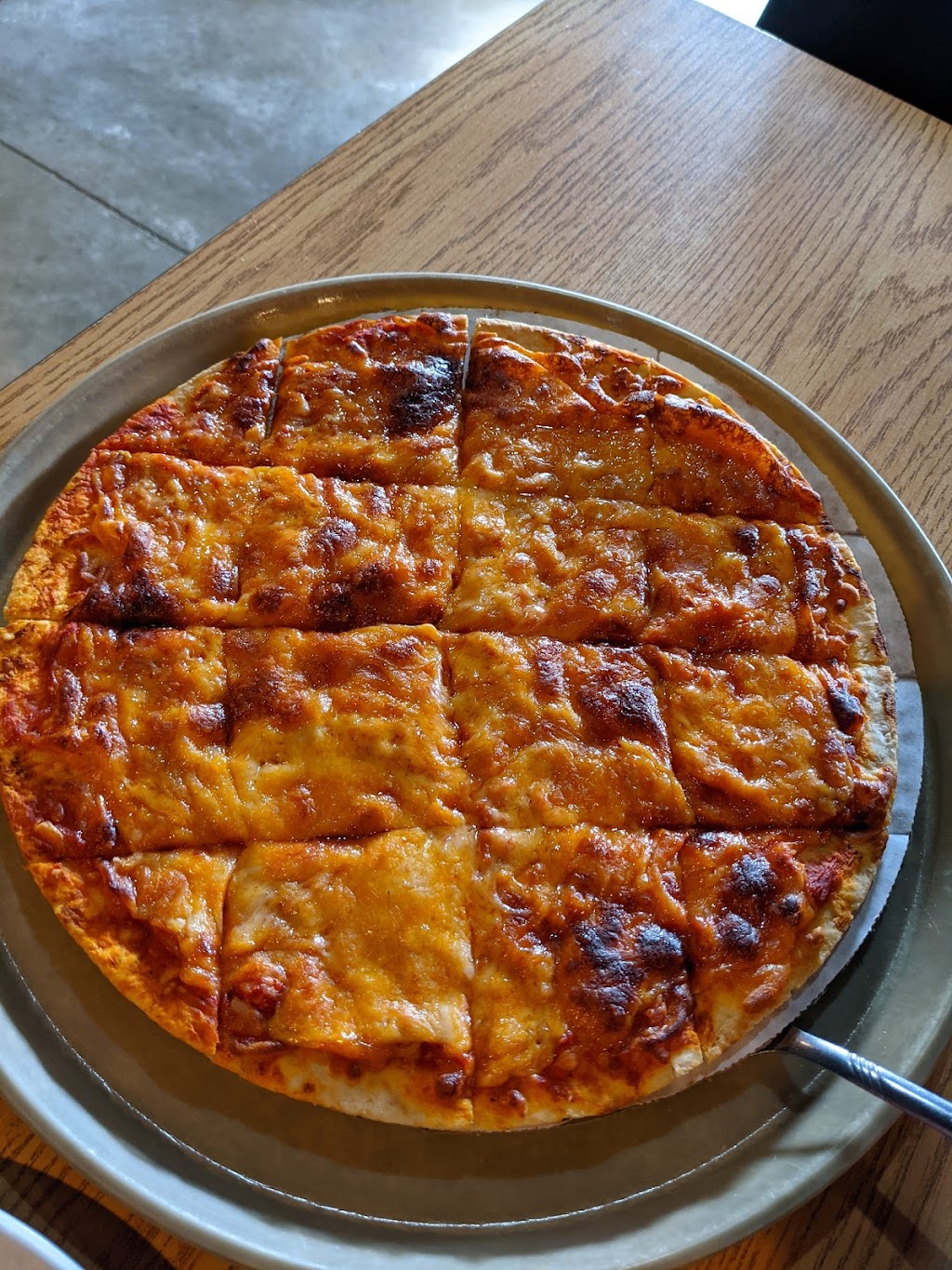 Morgans U Of R Bar & Grill | restaurant | 103 Brown St, Runnells, IA 50237, USA | 5159662470 OR +1 515-966-2470