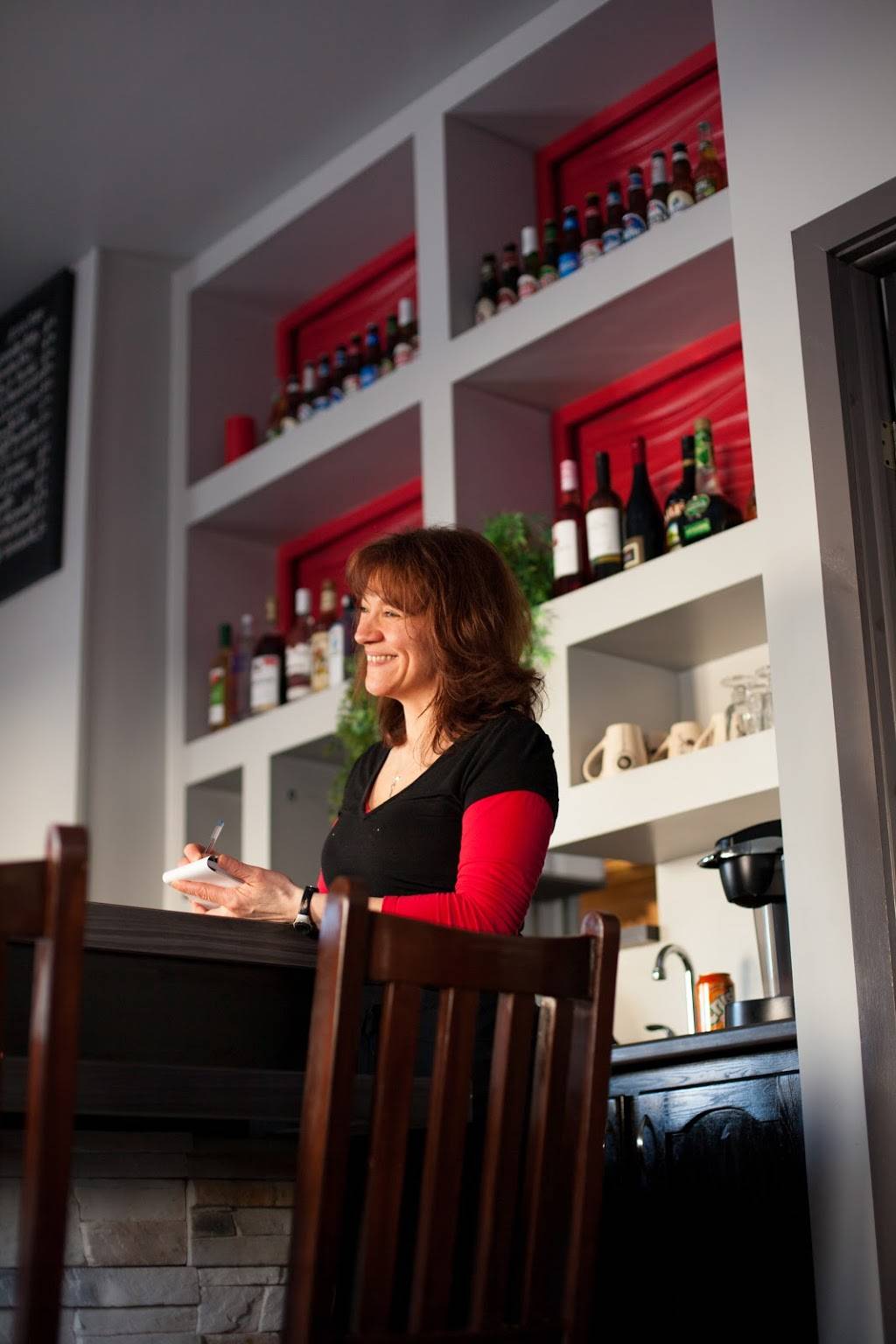 Casse-croûte chez Catherine | restaurant | 260 Rue Principale, Saint-Alban, QC G0A 3B0, Canada | 4182684457 OR +1 418-268-4457