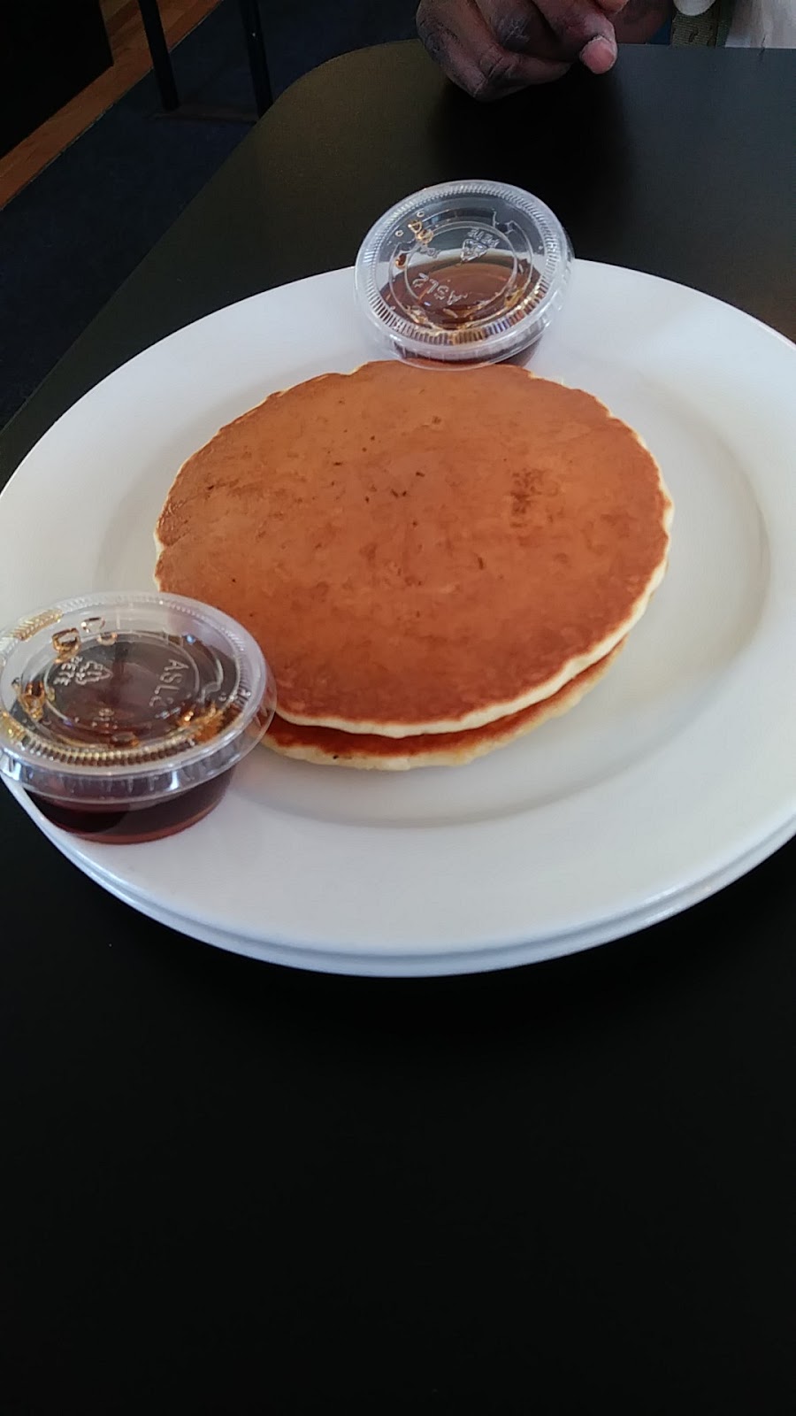 Holland House Restaurant | restaurant | 601 E 68th St, Savannah, GA 31405, USA | 9123523382 OR +1 912-352-3382