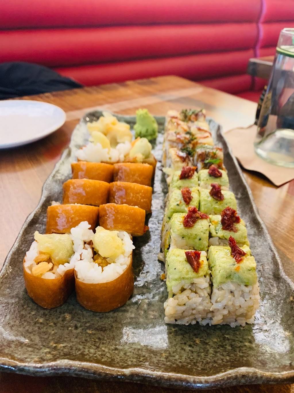 Blue Sushi Sake Grill | restaurant | 316 Court Ave, Des Moines, IA 50309, USA | 5153796800 OR +1 515-379-6800