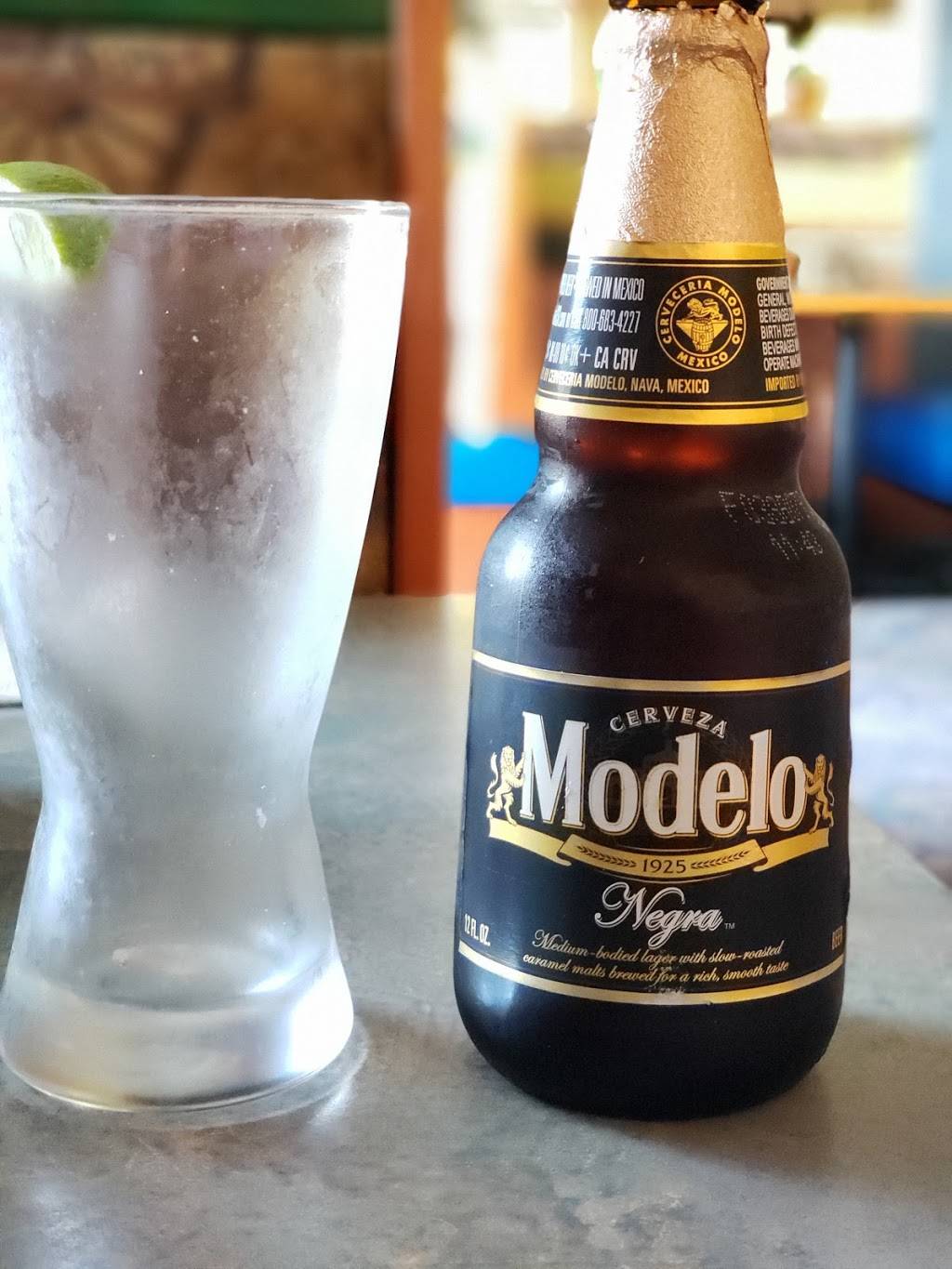 El Charro Mexican Restaurant | restaurant | 4712 Royal Ave, Eugene, OR 97402, USA | 5416883642 OR +1 541-688-3642