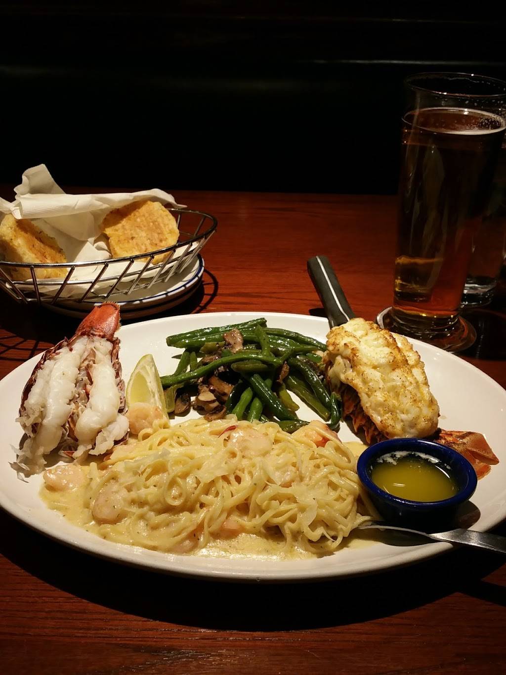Red Lobster | restaurant | 4573 Commercial Dr, New Hartford, NY 13413, USA | 3157686156 OR +1 315-768-6156