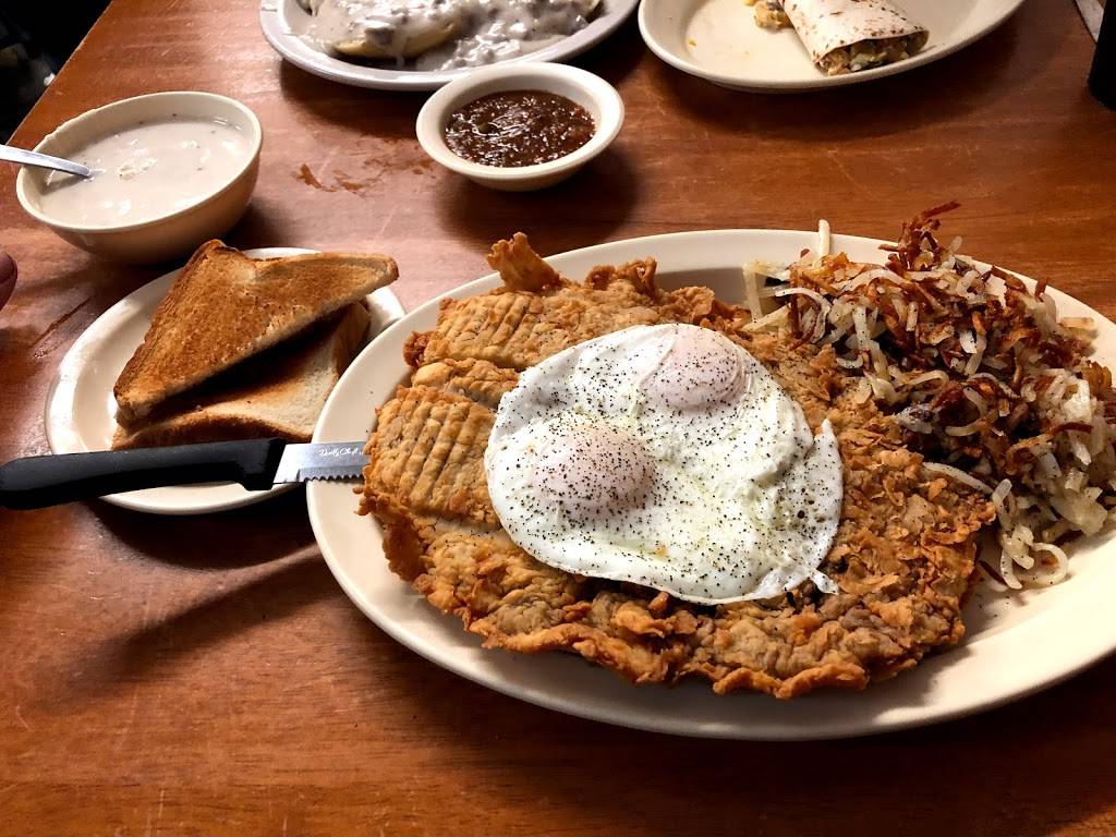 Fish Pond Restaurant | restaurant | 17091 TX-75, Willis, TX 77378, USA | 9363448800 OR +1 936-344-8800