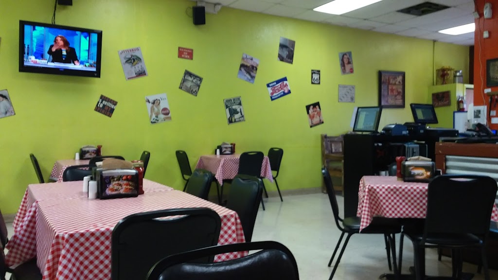 Pino Burger | restaurant | 2517 E Del Mar Blvd, Laredo, TX 78041, USA | 9567237466 OR +1 956-723-7466