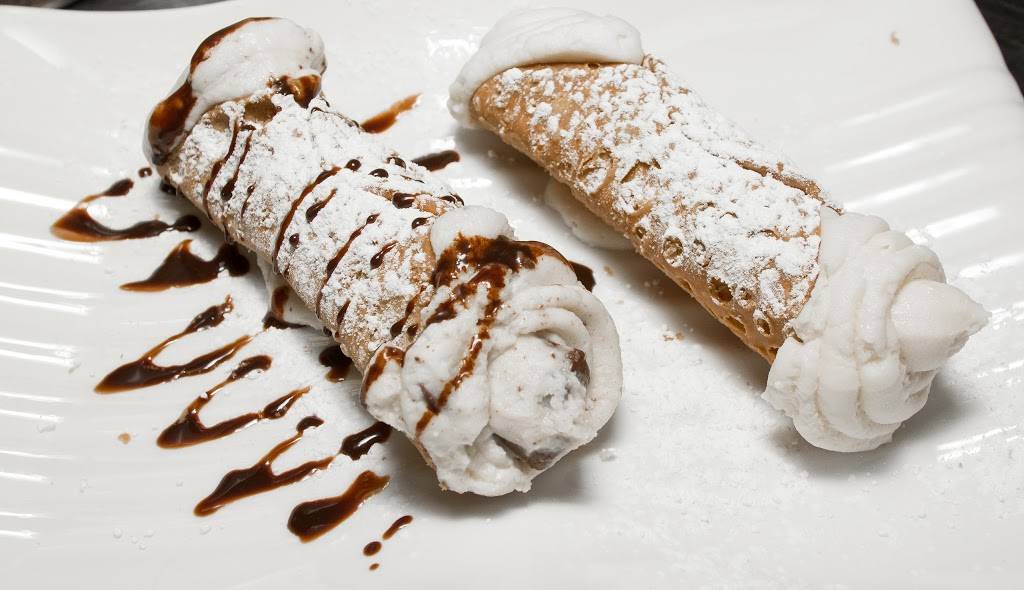 Visani Restaurant and Comedy Theater | restaurant | 2400 Kings Hwy, Port Charlotte, FL 33980, USA | 9416299191 OR +1 941-629-9191