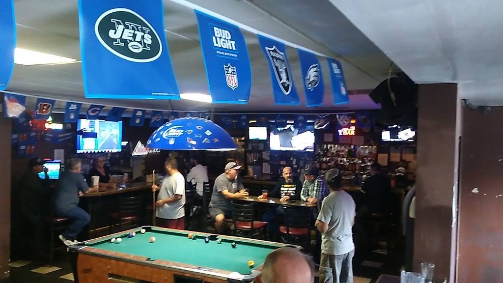 Family Pizza & Cocktail Lounge | restaurant | 2921 E Whitmore Ave, Ceres, CA 95307, USA | 2095374791 OR +1 209-537-4791