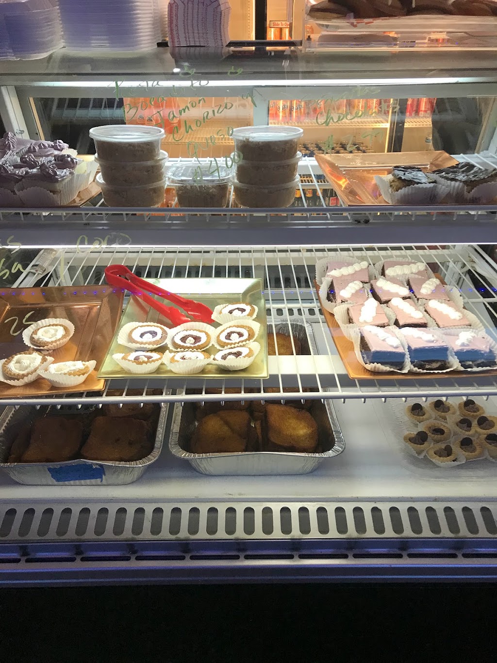 Doña Lisset Cuban Food | restaurant | 115 N Decatur Blvd, Las Vegas, NV 89107, USA | 7029095607 OR +1 702-909-5607