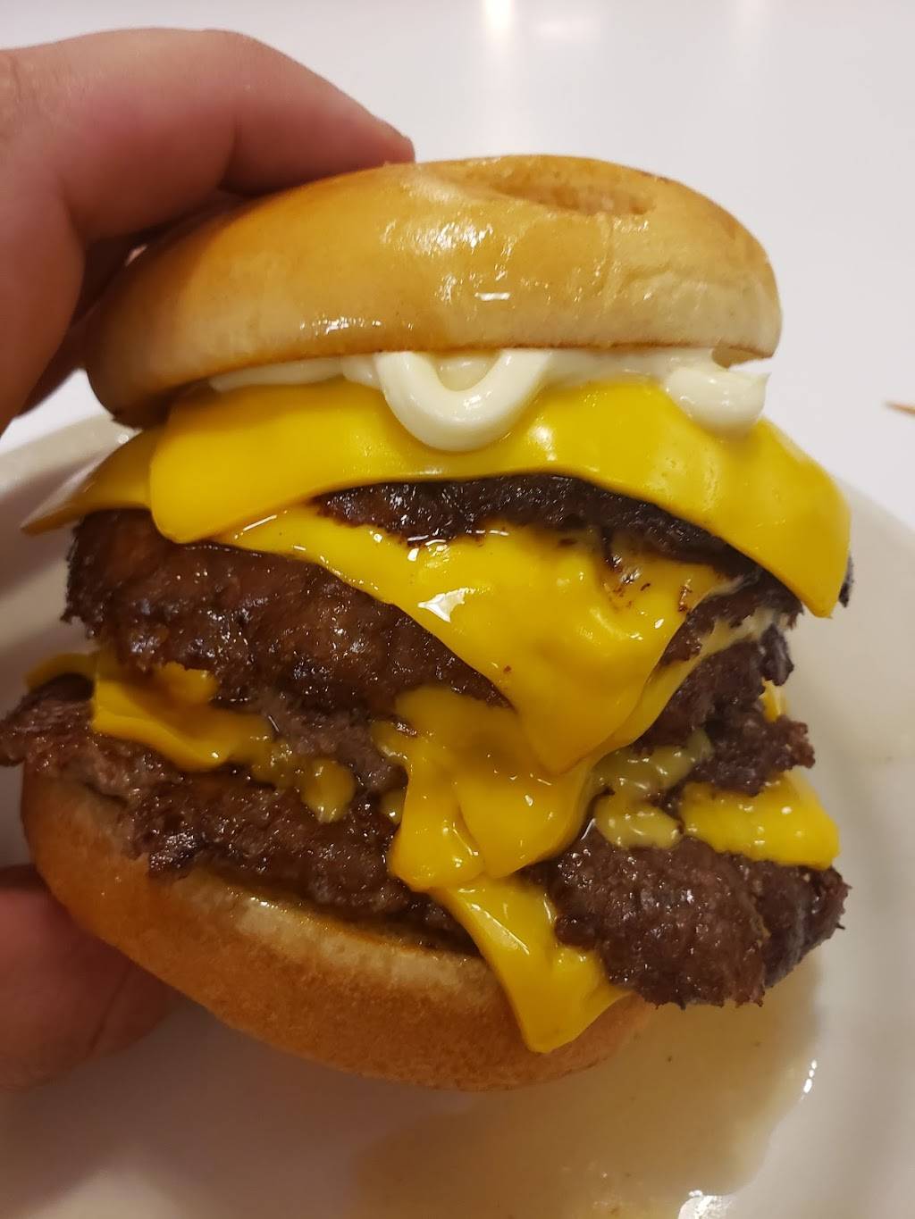 Steak n Shake | restaurant | 21 Maplehurst Dr, Brownsburg, IN 46112, USA | 3178587610 OR +1 317-858-7610