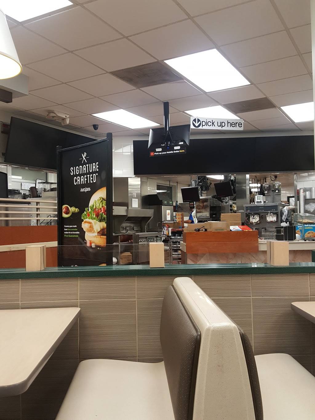 McDonalds | cafe | 22 Union St, Newark, OH 43055, USA | 7403444920 OR +1 740-344-4920