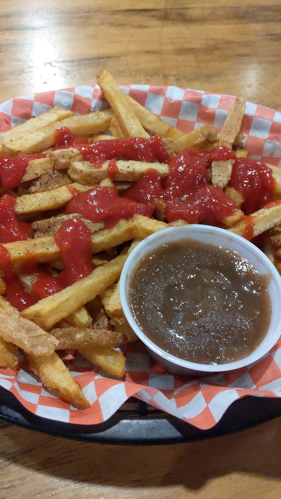 Players Sports Hub, Bar and Grill | restaurant | 1749 Dundas St, London, ON N5W 3E4, Canada | 5194521030 OR +1 519-452-1030