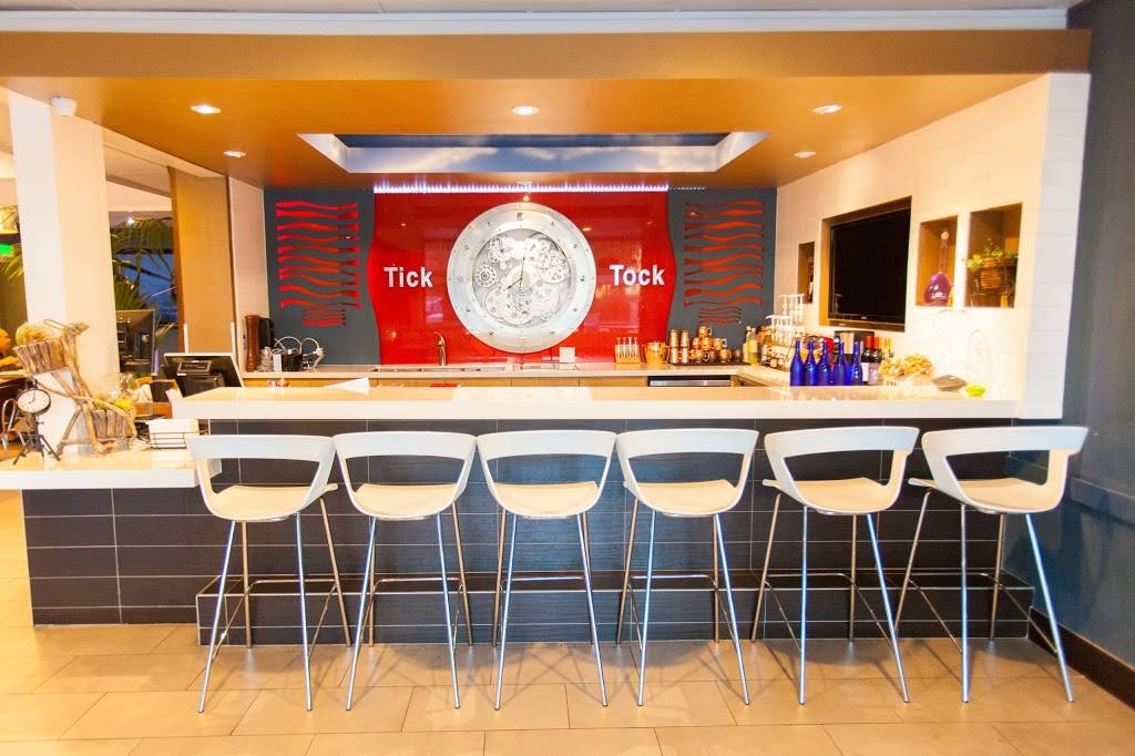 Pho Tick Tock | restaurant | 399 N Capitol Ave, San Jose, CA 95133, USA | 4089231125 OR +1 408-923-1125