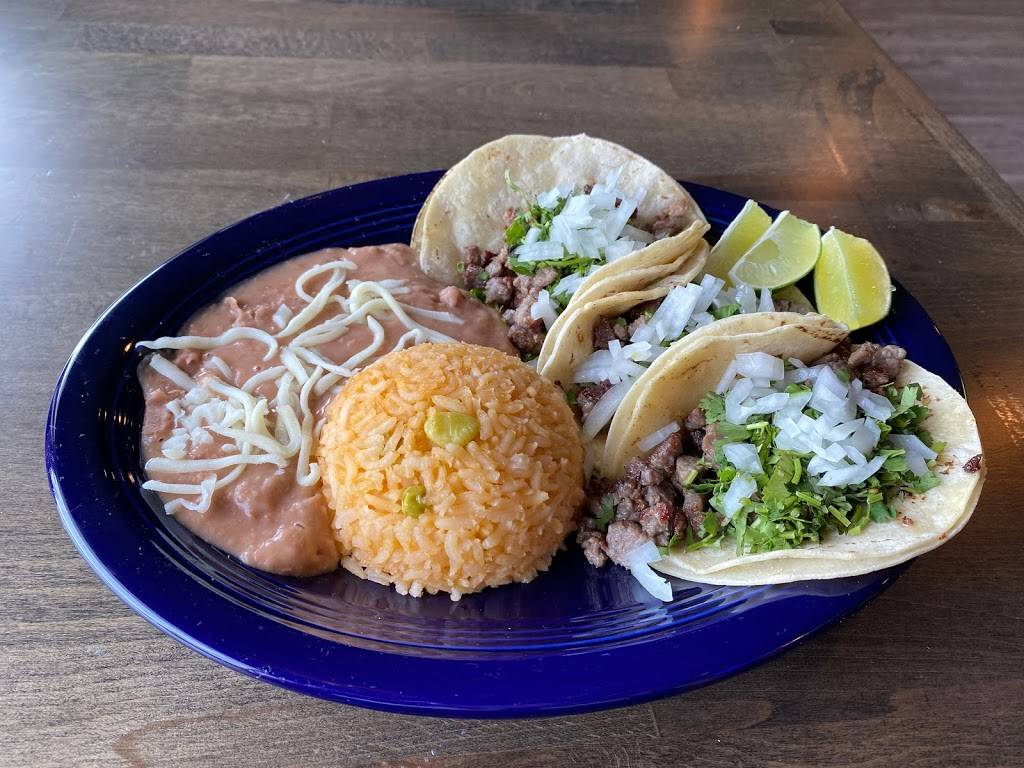 Las islas | restaurant | 600 Concord St N, South St Paul, MN 55075, USA | 6513404045 OR +1 651-340-4045