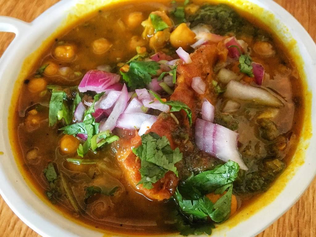 Radhe Chaat | restaurant | 10251 S De Anza Blvd, Cupertino, CA 95014, USA | 4089825220 OR +1 408-982-5220