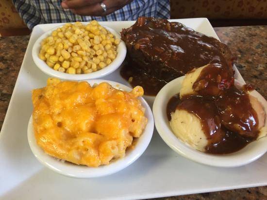 Scotts catering | restaurant | 11807 Greencanyon Dr, Houston, TX 77044, USA | 8328566300 OR +1 832-856-6300