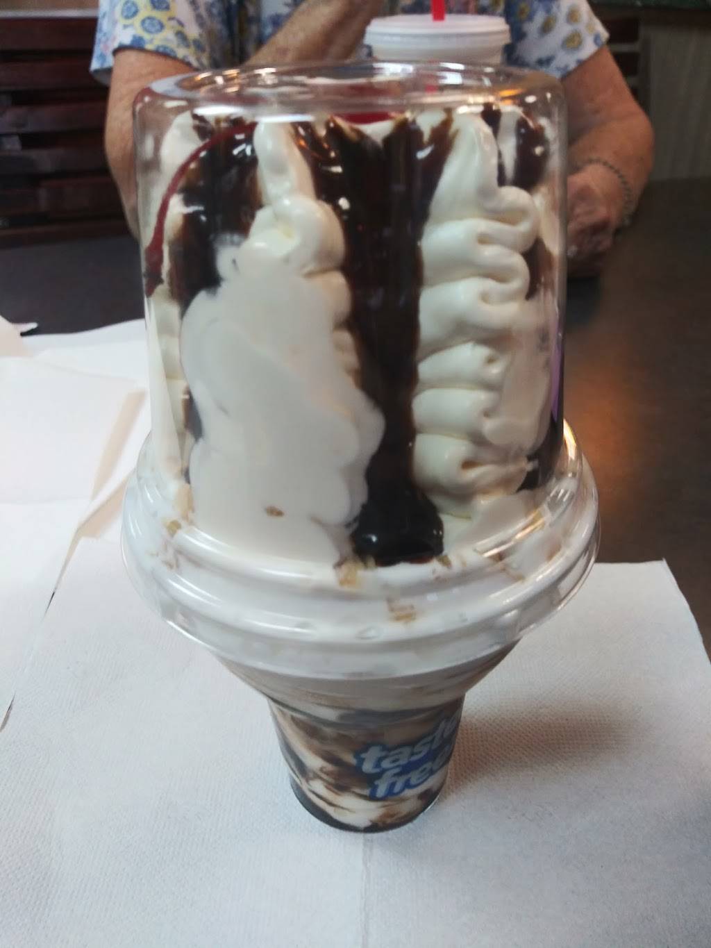 Wienerschnitzel | restaurant | 3201 N Rancho Dr, Las Vegas, NV 89130, USA | 7023319973 OR +1 702-331-9973