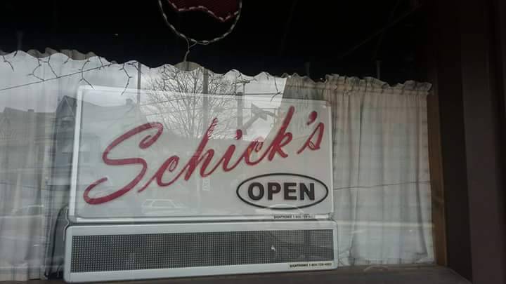 Schicks Cafe Calcutta | restaurant | 50 Mauch Chunk St, Tamaqua, PA 18252, USA | 5706683080 OR +1 570-668-3080