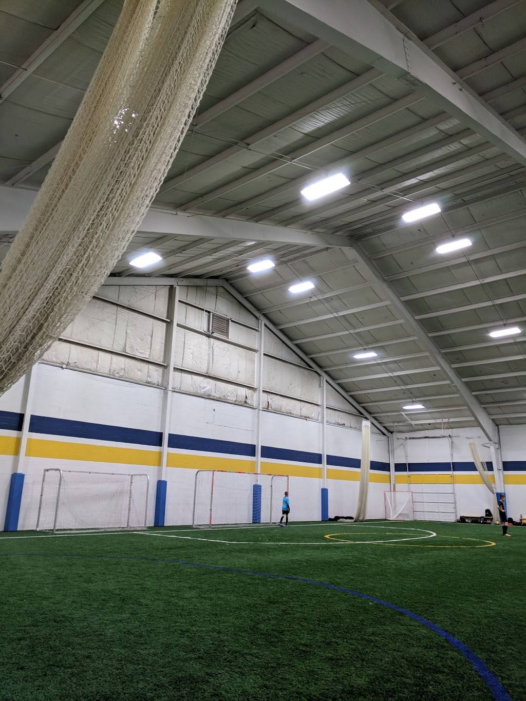 Force Sports Eastlake | restaurant | 34650 Melinz Pkwy, Eastlake, OH 44095, USA | 4405278445 OR +1 440-527-8445