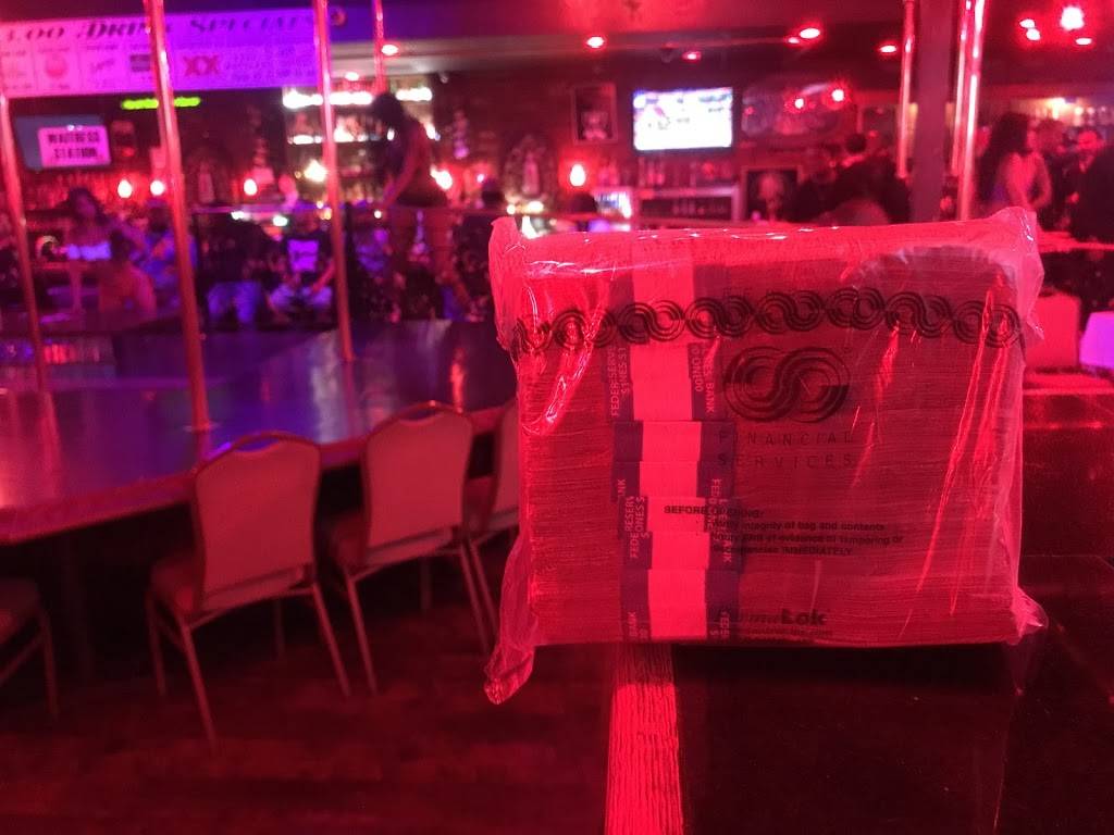 Sams Hofbrau | restaurant | 1751 E Olympic Blvd, Los Angeles, CA 90021, USA | 2136233989 OR +1 213-623-3989