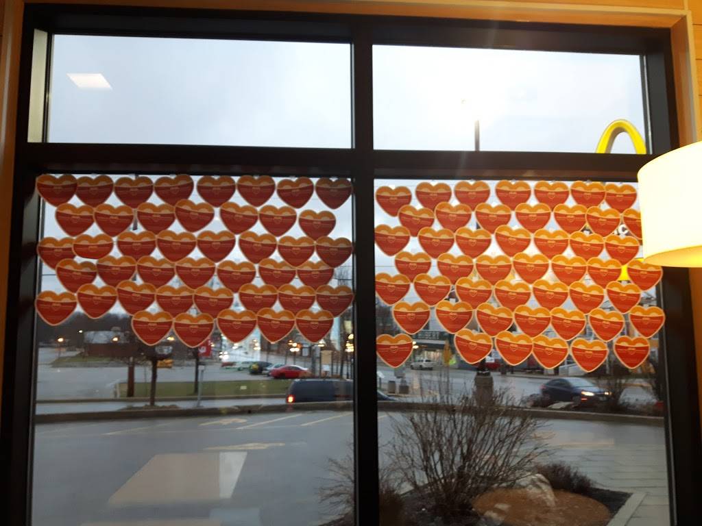 McDonalds | cafe | 182 Rue Principale S, Maniwaki, QC J9E 1Z9, Canada | 8194410919 OR +1 819-441-0919