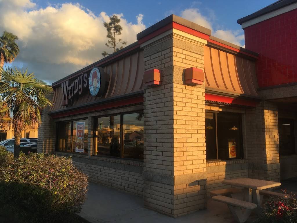 Wendys | restaurant | 420 Shaw Ave, Clovis, CA 93612, USA | 5592991551 OR +1 559-299-1551