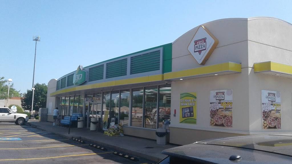 Dominos Pizza | meal delivery | 1983 Brookdale Rd, Naperville, IL 60563, USA | 6303053330 OR +1 630-305-3330