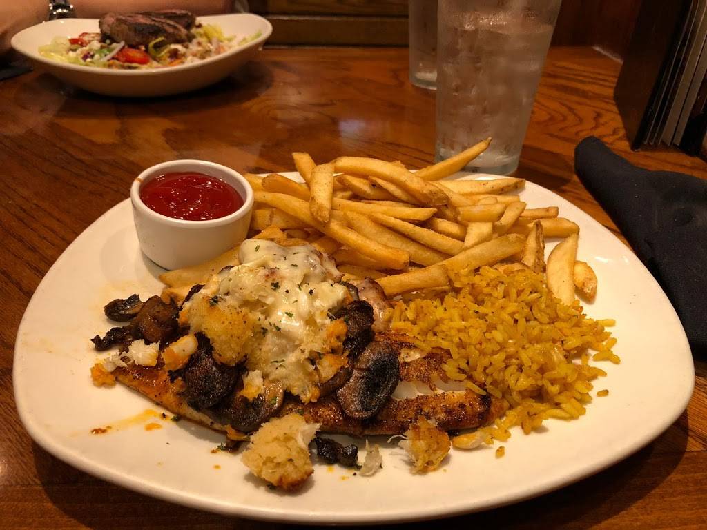 Outback Steakhouse | restaurant | 3161 NE 163rd St, North Miami Beach, FL 33160, USA | 3059444329 OR +1 305-944-4329