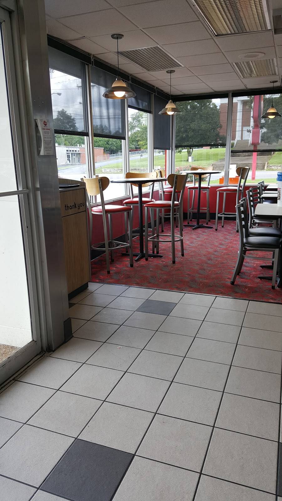 Krystal | restaurant | 2527 Lebanon Pike, Nashville, TN 37214, USA | 6158830968 OR +1 615-883-0968