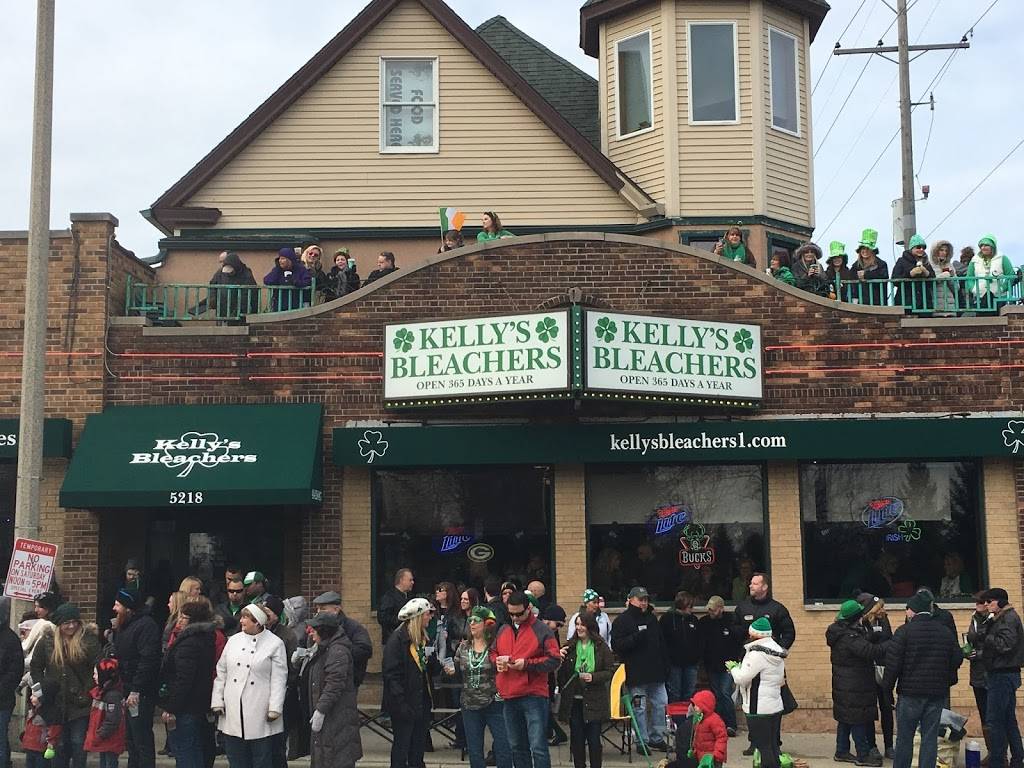 Kellys Bleachers | restaurant | 5218 W Bluemound Rd, Milwaukee, WI 53208, USA | 4142589837 OR +1 414-258-9837