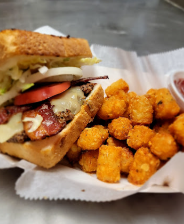 The Bad Apple Saloon | restaurant | 3436 Ryan St, Lake Charles, LA 70605, USA | 3374742294 OR +1 337-474-2294