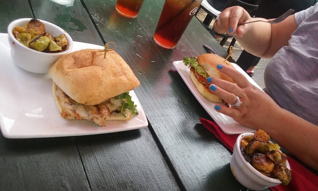 The Shelter Kitchen + Bar | restaurant | 202 Coleman Blvd, Mt Pleasant, SC 29464, USA | 8433883625 OR +1 843-388-3625