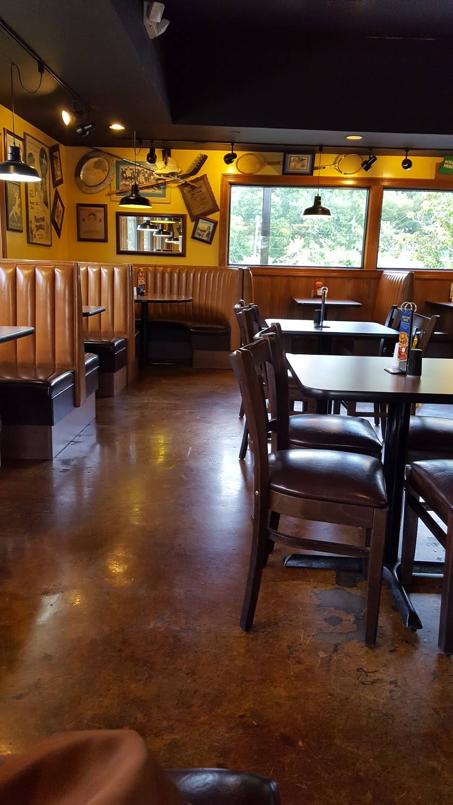 Zaxbys Chicken Fingers & Buffalo Wings | restaurant | 2001 N Beltline Blvd, Columbia, SC 29204, USA | 8037872100 OR +1 803-787-2100