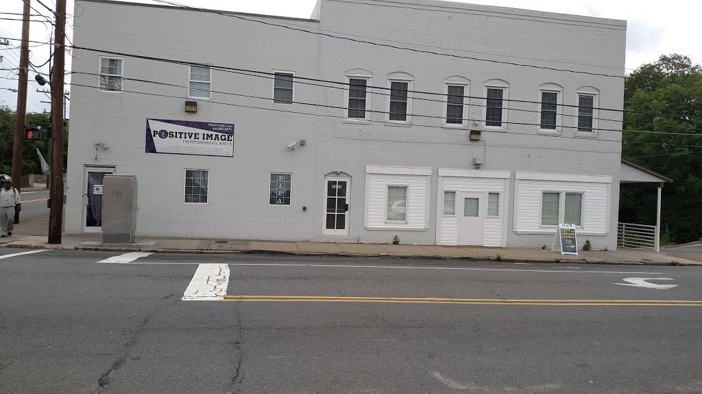 Churchs Chicken | restaurant | 1301 Patterson Ave, Winston-Salem, NC 27105, USA | 3367233310 OR +1 336-723-3310