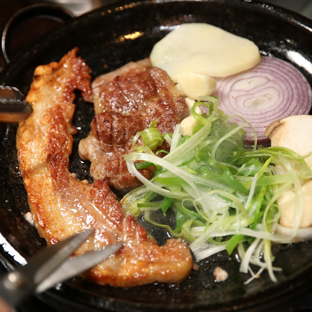 Majangdong | restaurant | 6552 Auto Center Dr, Buena Park, CA 90621, USA | 7147526062 OR +1 714-752-6062