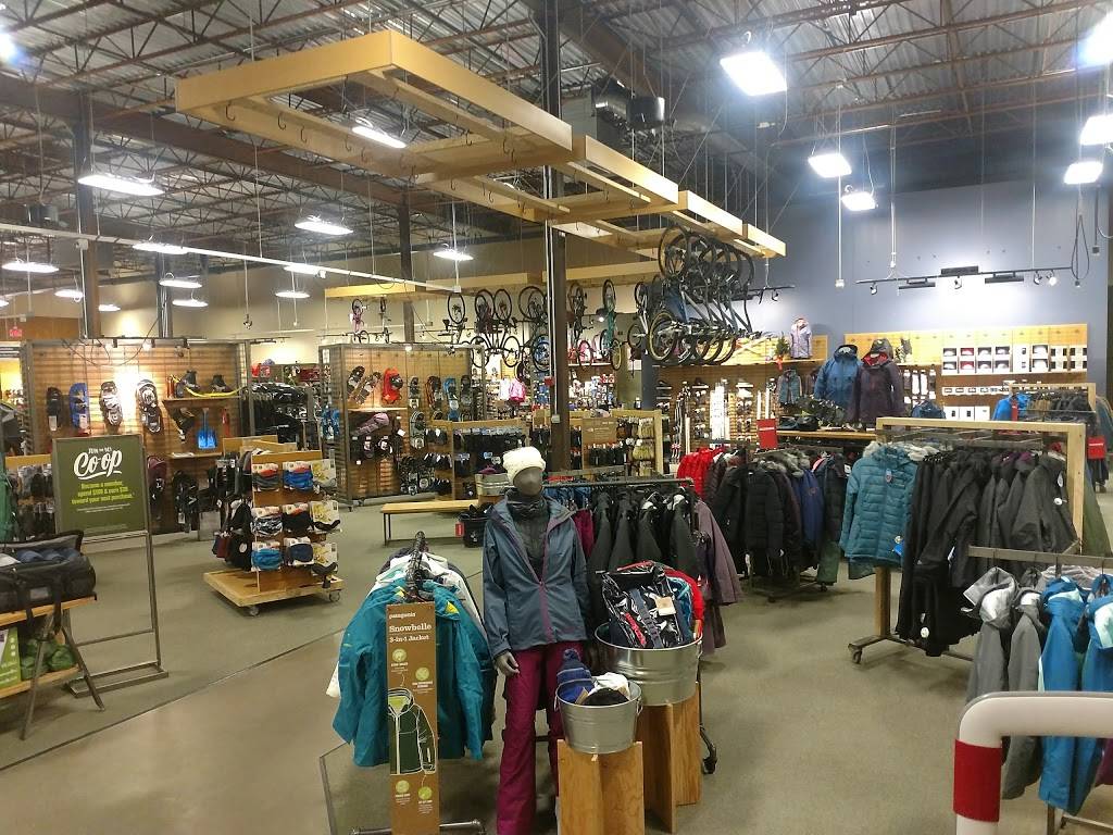 Willow Festival | shopping mall | 840-1090 Willow Rd, Northbrook, IL 60062, USA | 6306452800 OR +1 630-645-2800