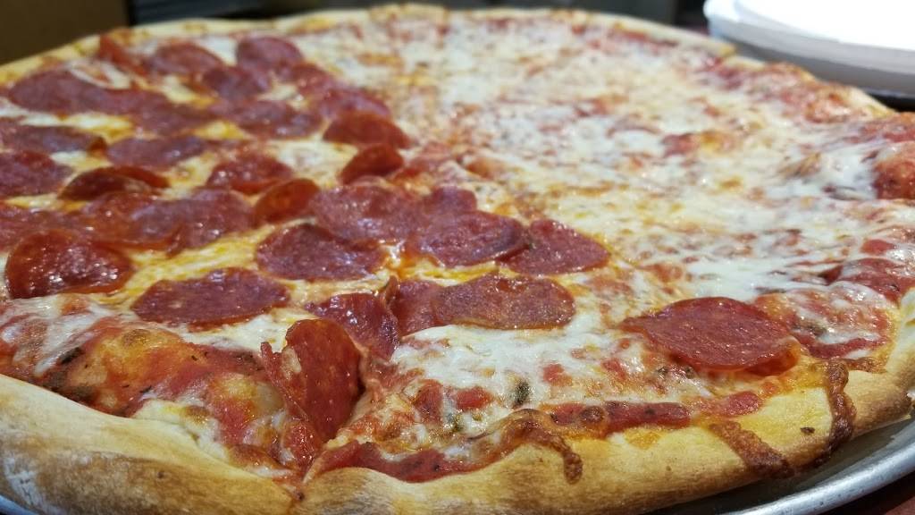 Pizza Zone | restaurant | 555 Beach St, San Francisco, CA 94133, USA | 4155673244 OR +1 415-567-3244