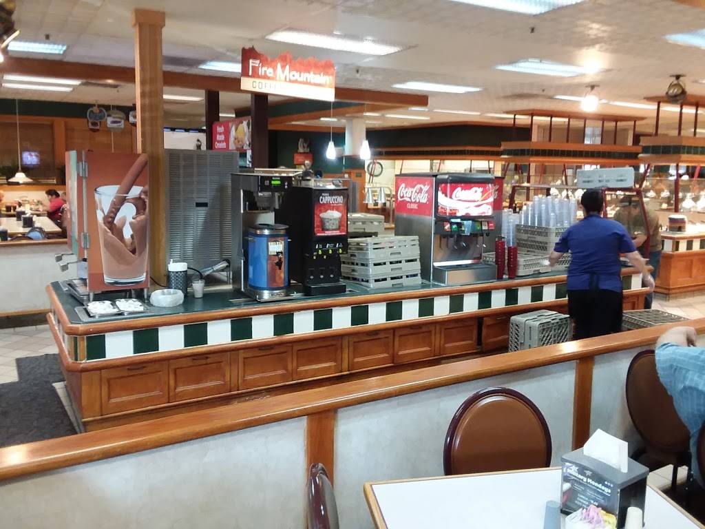 HomeTown Buffet | restaurant | 390 N McKinley St, Corona, CA 92879, USA | 9512730573 OR +1 951-273-0573