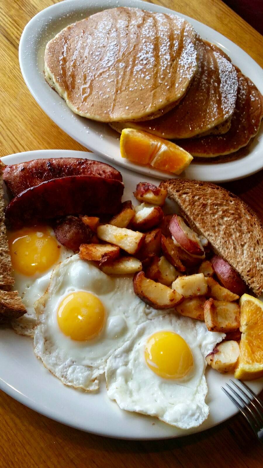 Lindas Breakfast Place | restaurant | 920 Lafayette Rd, Seabrook, NH 03874, USA | 6034742200 OR +1 603-474-2200