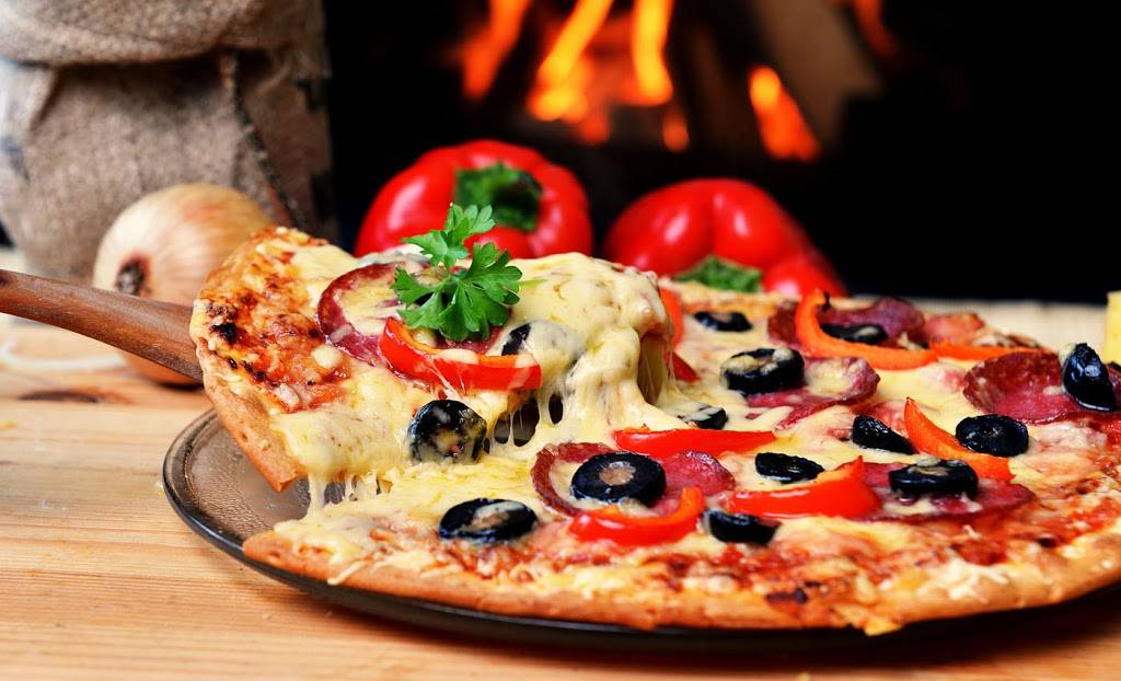 Foxboro House of Pizza | restaurant | 29 Bird St, Foxborough, MA 02035, USA | 5085439119 OR +1 508-543-9119