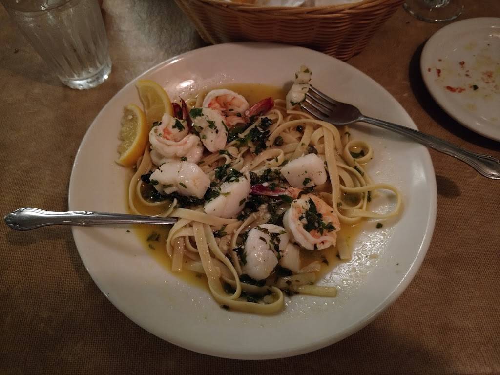 Marinos Italian Restaurant | restaurant | 17126 Bellflower Blvd, Bellflower, CA 90706, USA | 5628674225 OR +1 562-867-4225