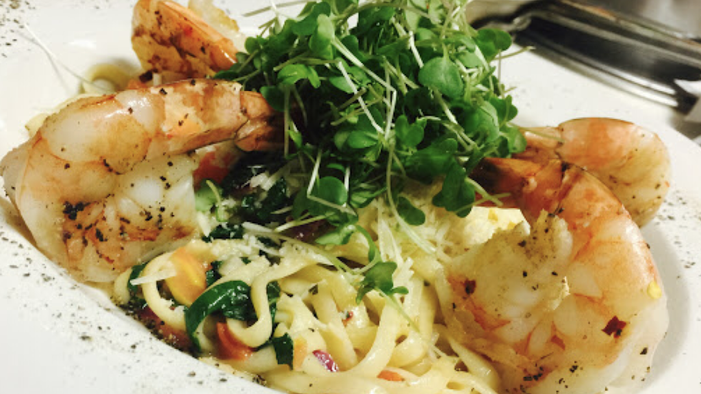 Fishwife Seafood Cafe | restaurant | 789 Trinity Ave, Seaside, CA 93955, USA | 8313942027 OR +1 831-394-2027