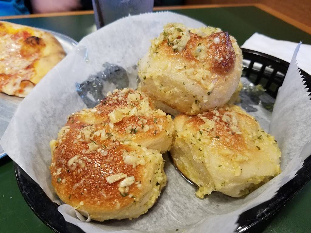 DelVecchios Pizzeria & Italian Restaurant | meal delivery | 1795 Bell Tower Ln, Weston, FL 33326, USA | 9548889494 OR +1 954-888-9494