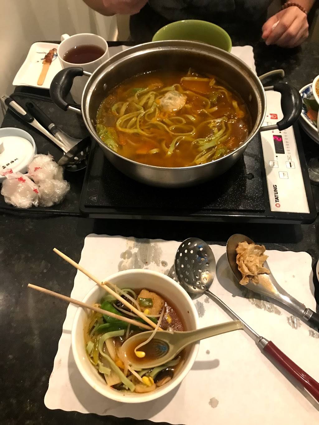 Pho and Hot Pot | restaurant | 826 Park Ave, Lake Park, FL 33403, USA | 5618423443 OR +1 561-842-3443