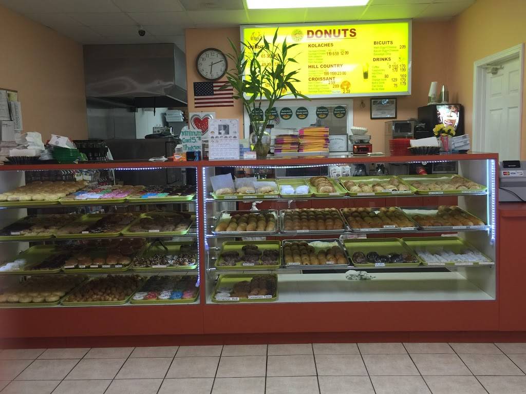 Snowflake Donuts | restaurant | 24525 Gosling Rd h, Spring, TX 77389, USA | 2815167763 OR +1 281-516-7763