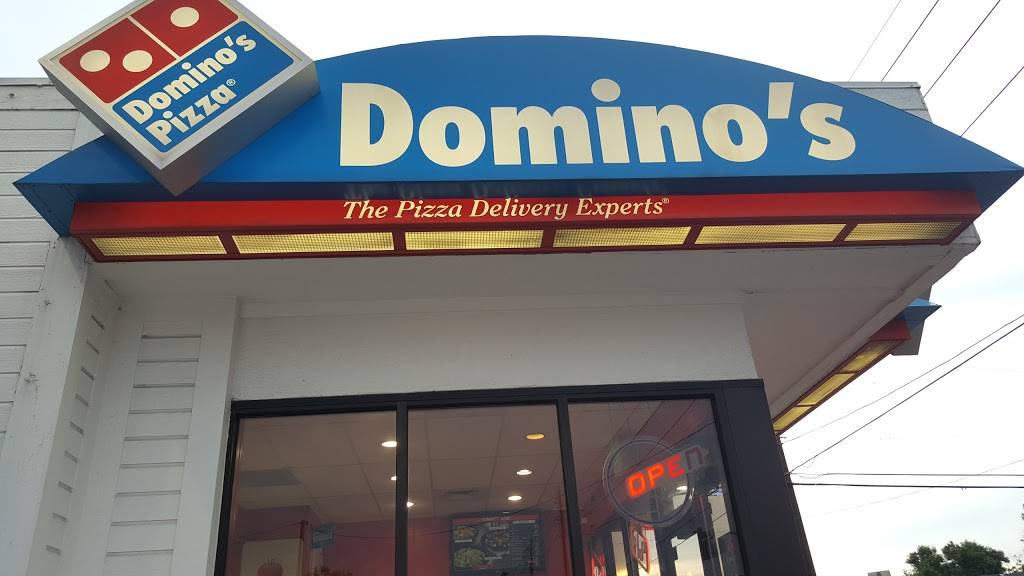 Dominos Pizza | meal delivery | 2101 S Downing St, Denver, CO 80210, USA | 3037776655 OR +1 303-777-6655