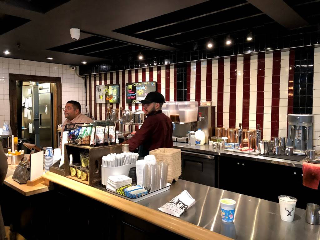 Alfred Coffee Melrose Place | cafe | 8428 Melrose Pl, Los Angeles, CA 90069, USA | 3239440811 OR +1 323-944-0811