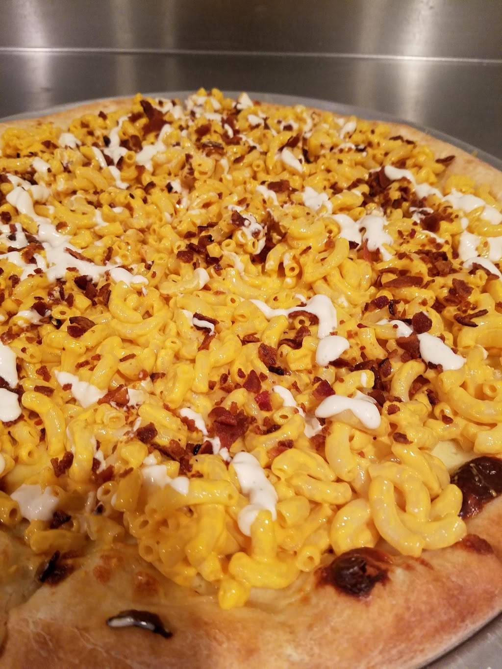 Capri Pizza | restaurant | 22 Haverhill Rd, Windham, NH 03087, USA | 6034323600 OR +1 603-432-3600